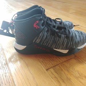 NWT size 1 boy's shoes!! 👍🏻